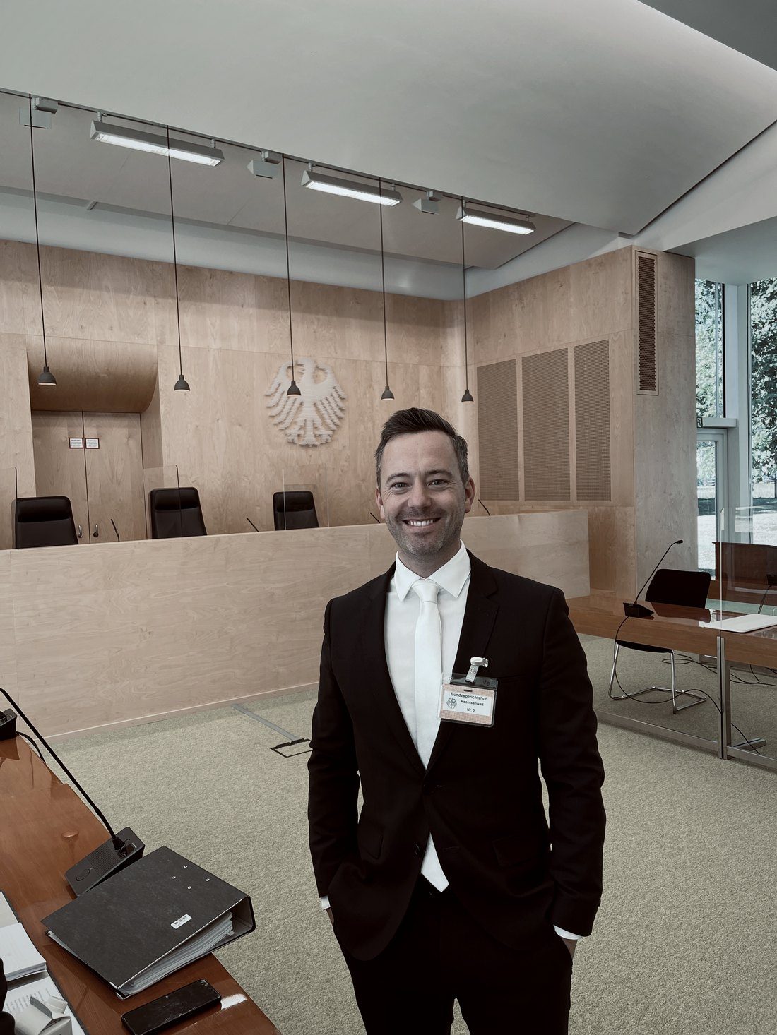 Alexander Rumpf im Sitzungssaal des Bundesgerichtshofs in Karlsruhe